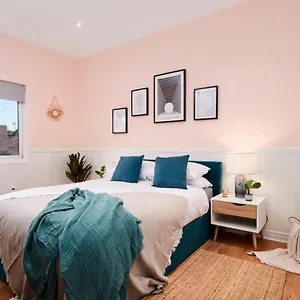 2 Bedroom Apartment Harrogate